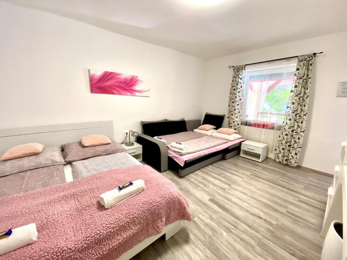 Do-Ti Apartmanhaz بالاتوليلّي المظهر الخارجي الصورة
